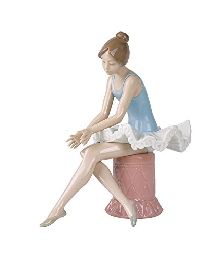 NAO Figura Bailarina Sentada. Bailarina de Porcelana